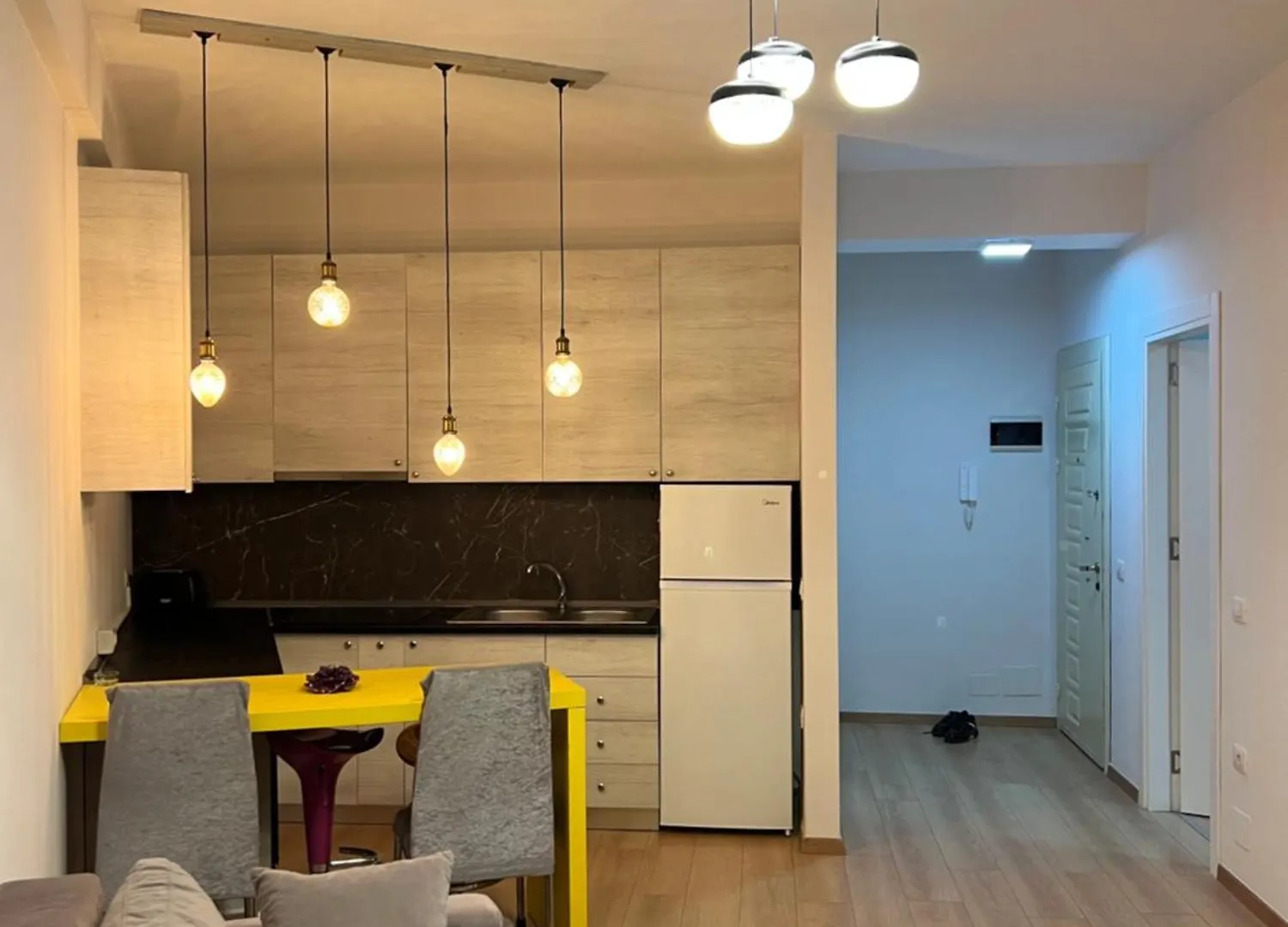Zen Stay Apartments Tirana 0*,  Albania